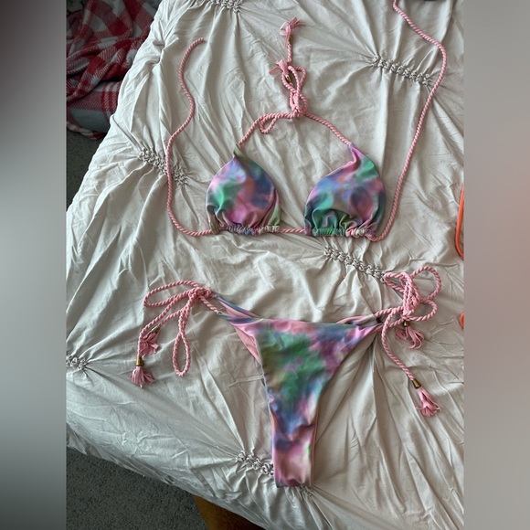 Thong Bikini Bundle - Medium - Picture 9 of 11